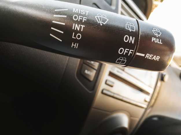 BMW Automatic vs Manual Transmission – Pros and Cons BMW Automatic vs Manual Transmission – Pros and Cons